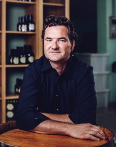 Giobbi-manuel-degustazione in vigna.jpg